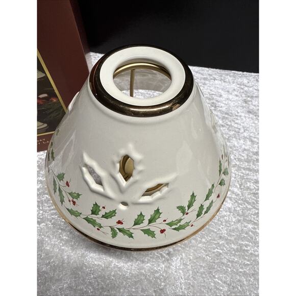 Lenox Holly Berry Holiday Candle Lamp in Box Christmas EUC - Picture 5 of 10